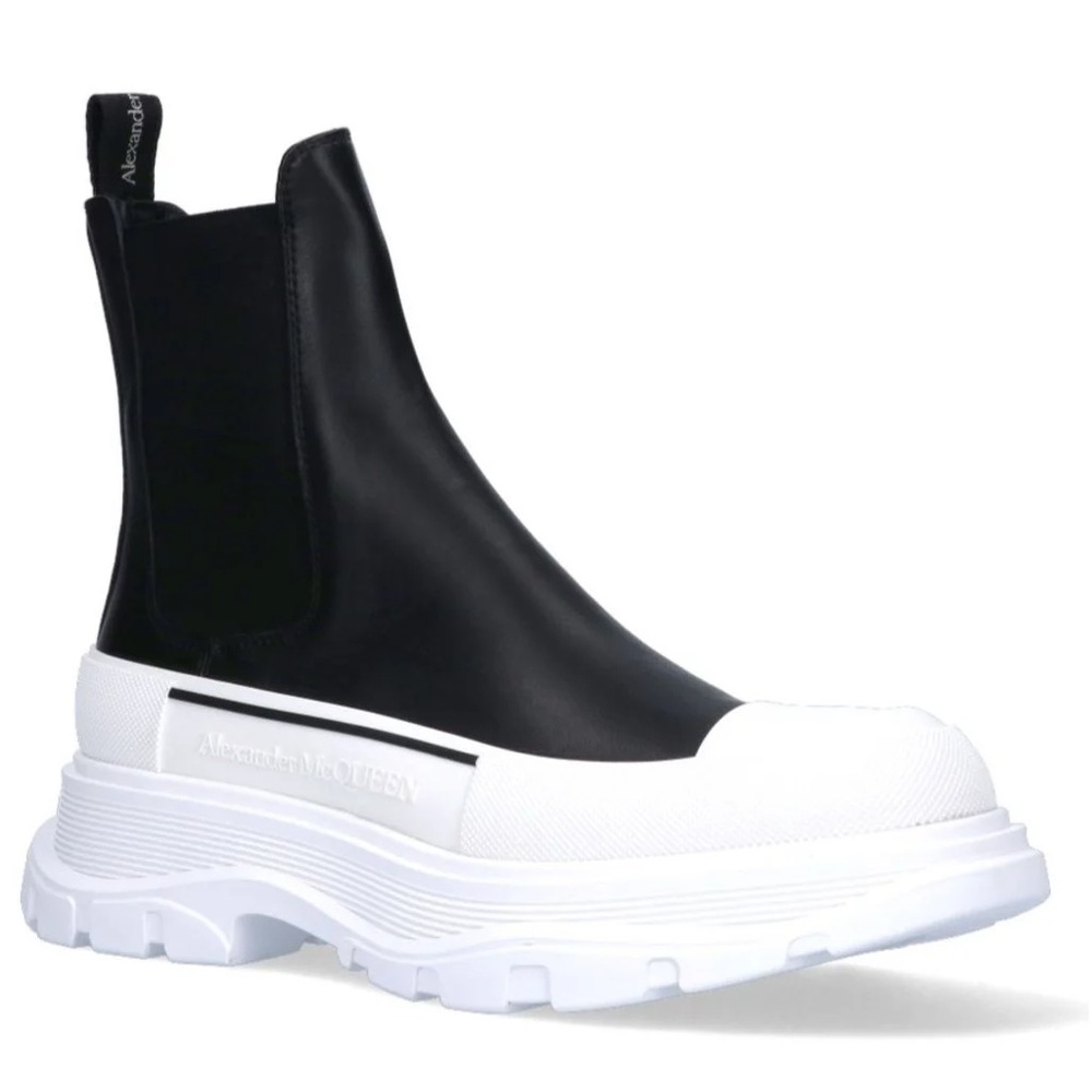 Alexander McQueen Tread Slick Chelsea Boots size 39.5